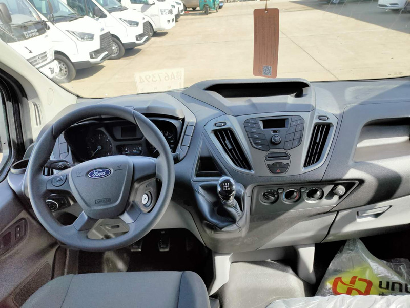 福特新全順（汽油）殯葬服務(wù)車(chē)